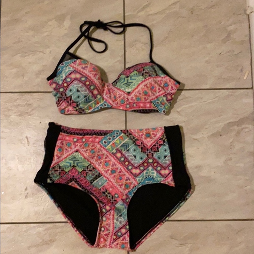 OP Bikini Set